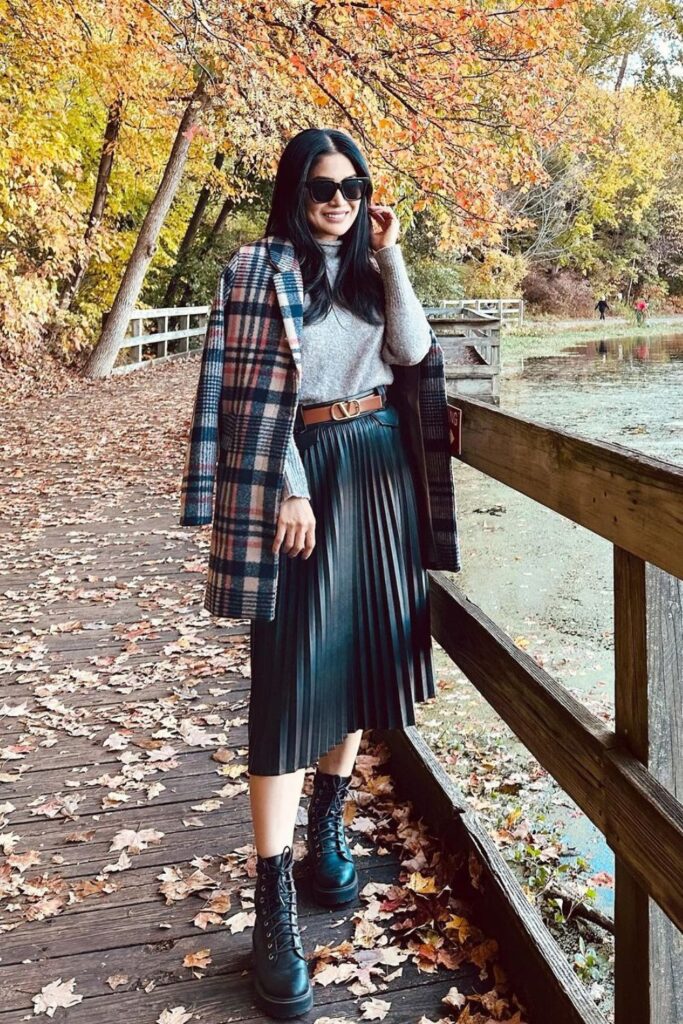 Pleated Skirt and Plaid Coat for Scholarly Vibes