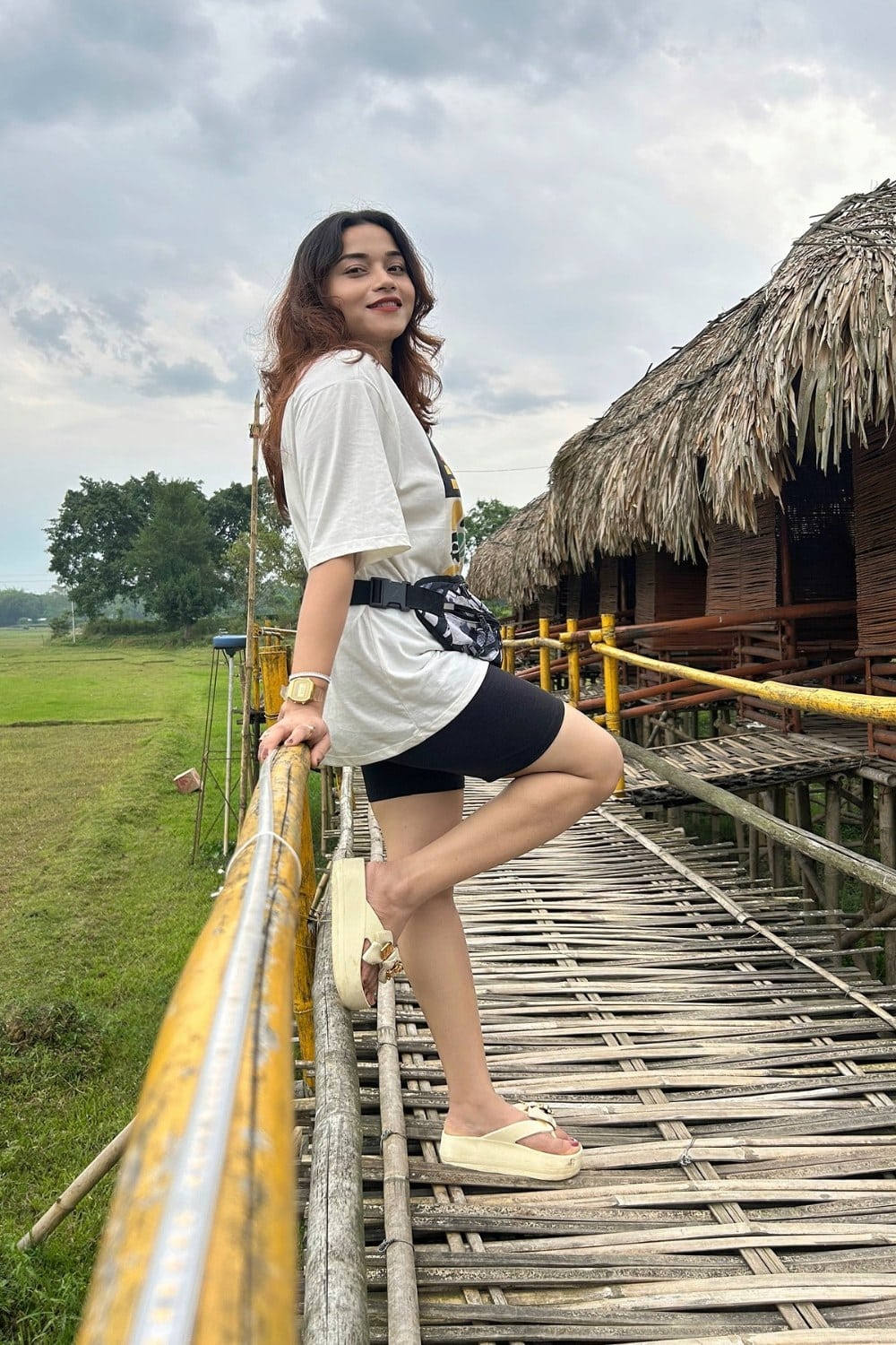 White Oversized T-Shirt and Platform Sandals