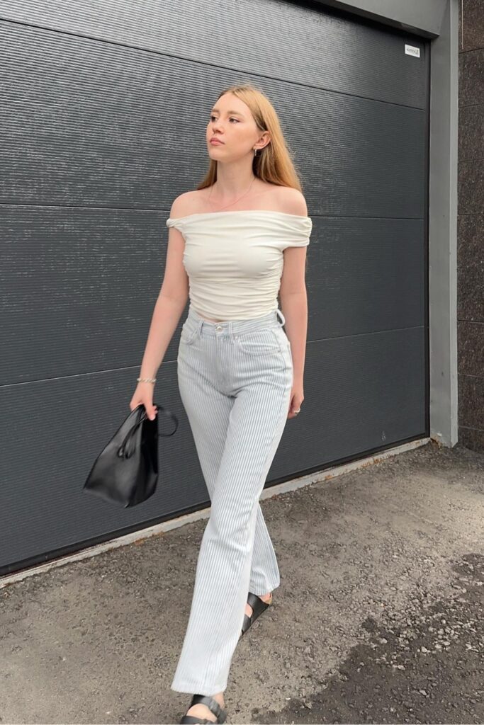 Off-Shoulder Fitted Top and Platform Sandals
